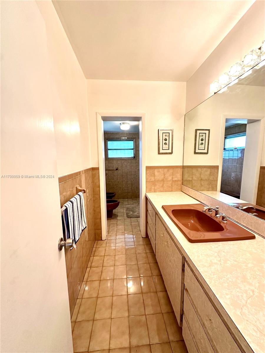 480 W 37th St, Hialeah, Florida image 31