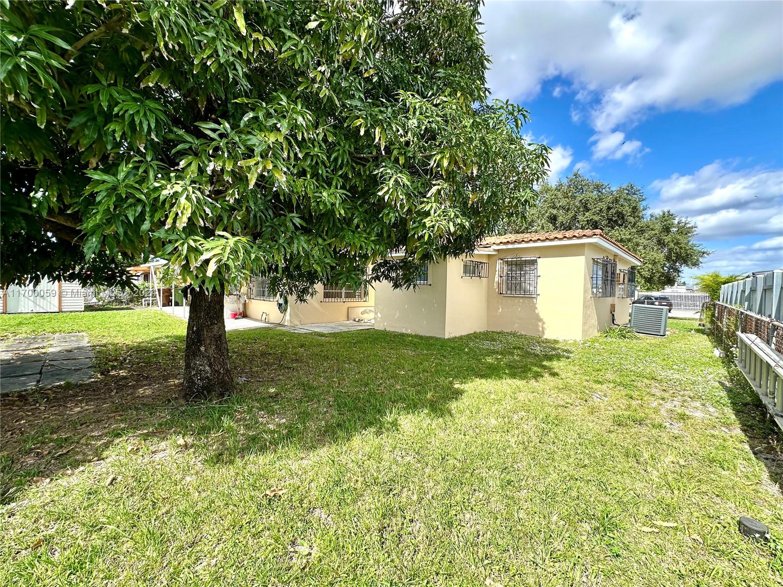 480 W 37th St, Hialeah, Florida image 6