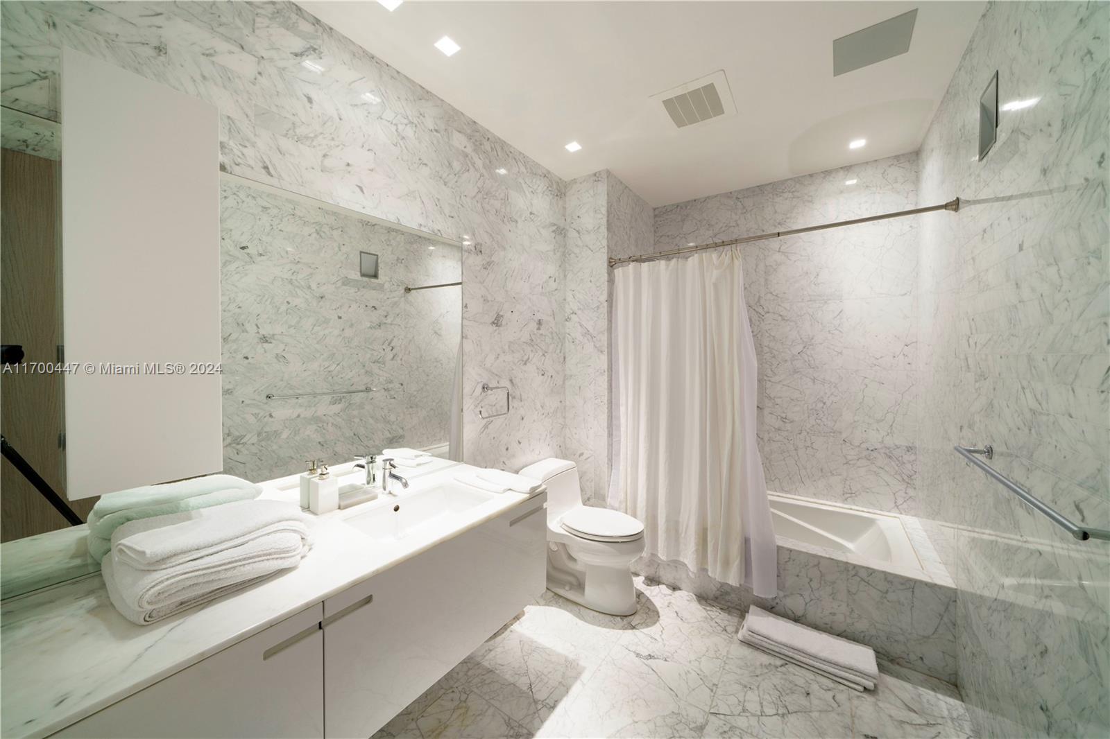 9705 Collins Ave #2403N, Bal Harbour FL 33154