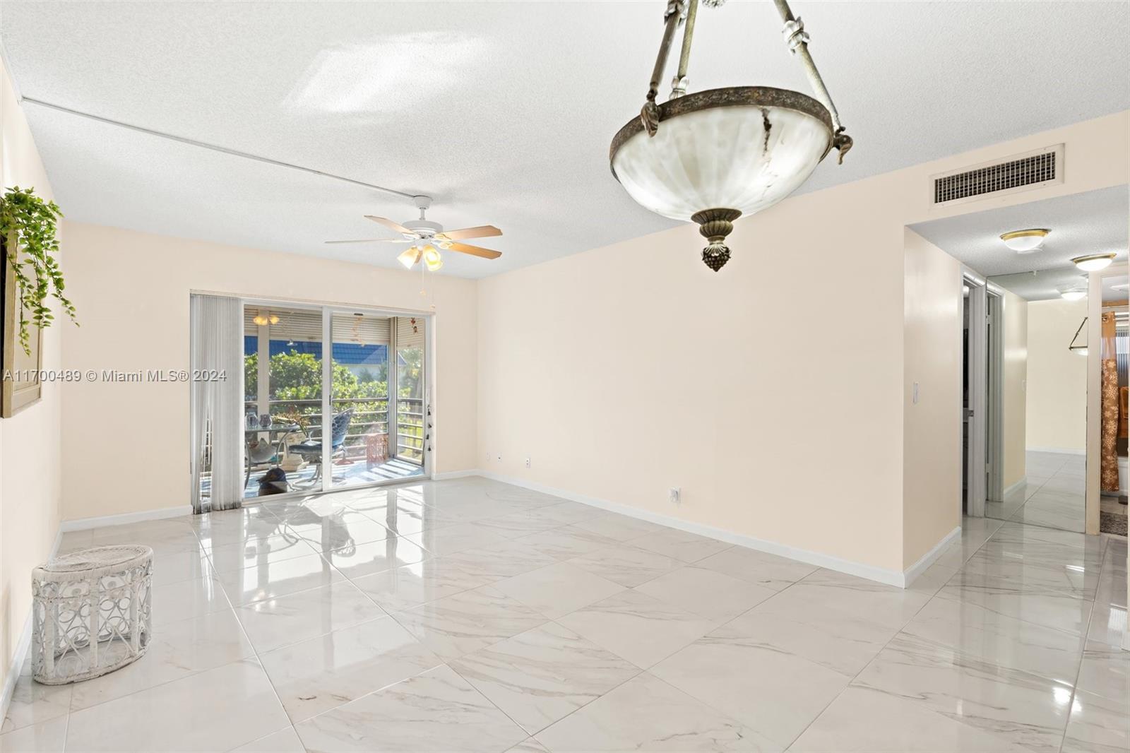 3130 Holiday Springs Blvd #308, Margate, Florida image 9