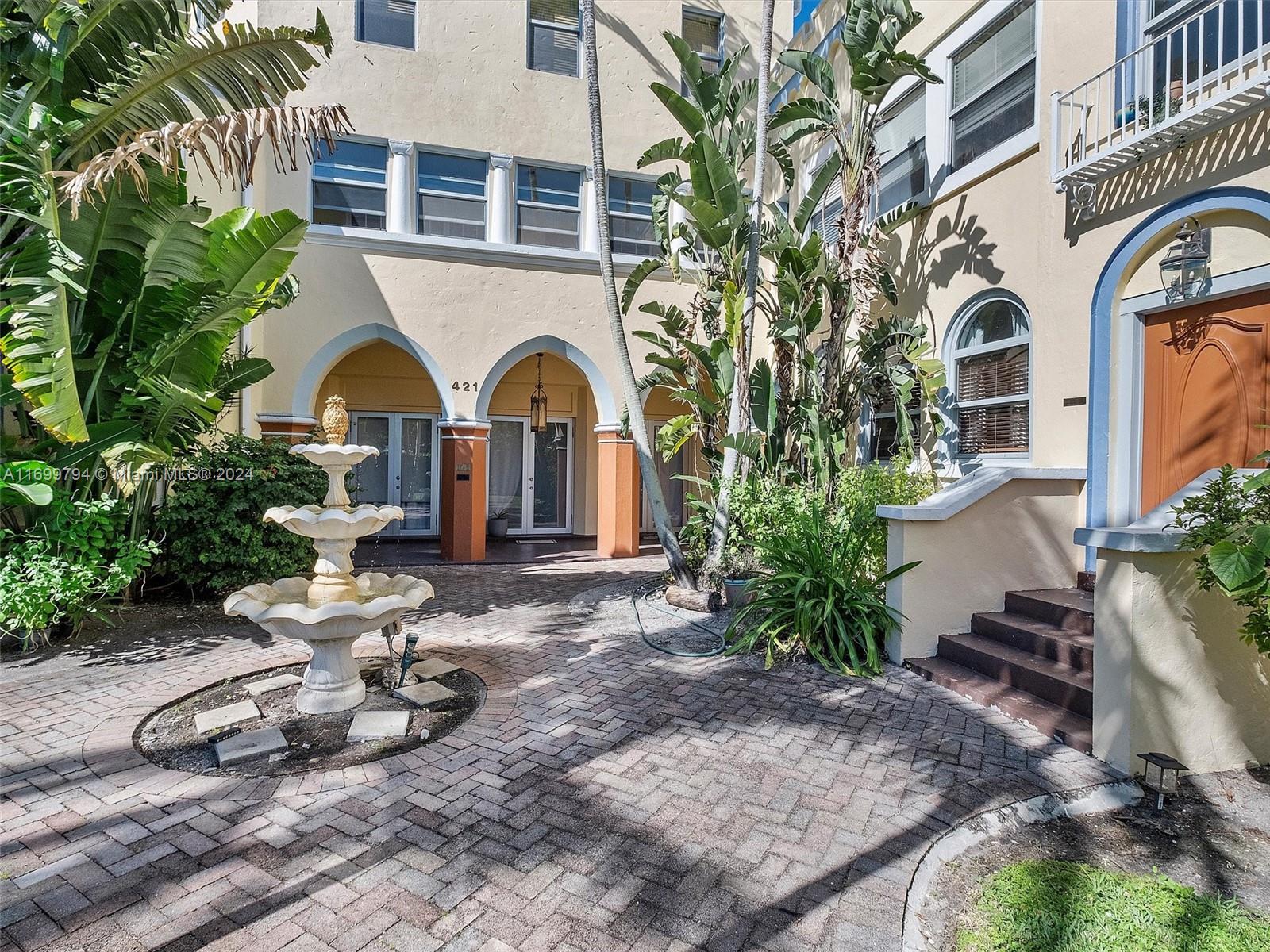 421 Grand Concourse #15, Miami Shores, Florida image 2