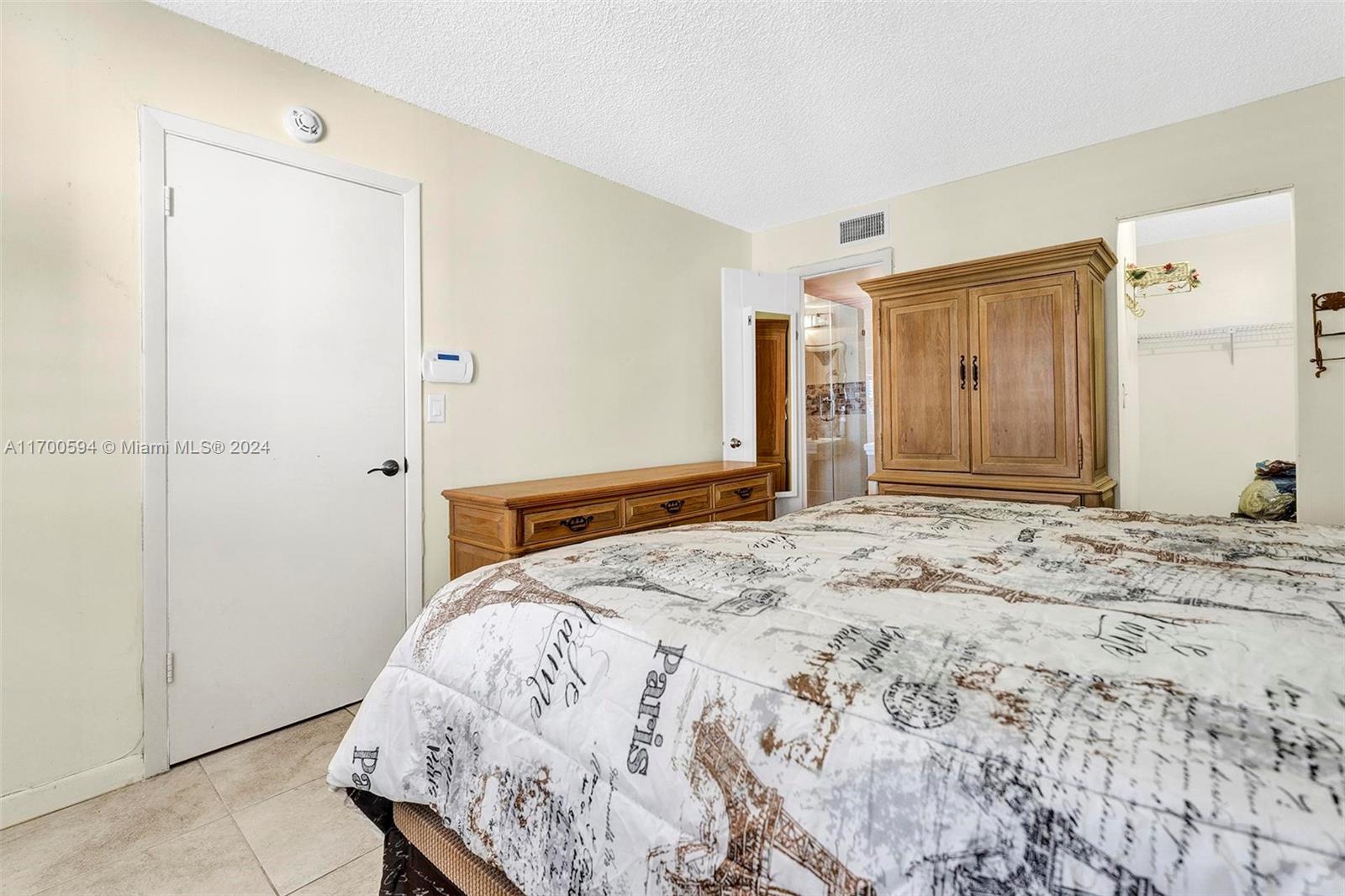 10338 NW 11th St #105, Pembroke Pines, Florida image 20