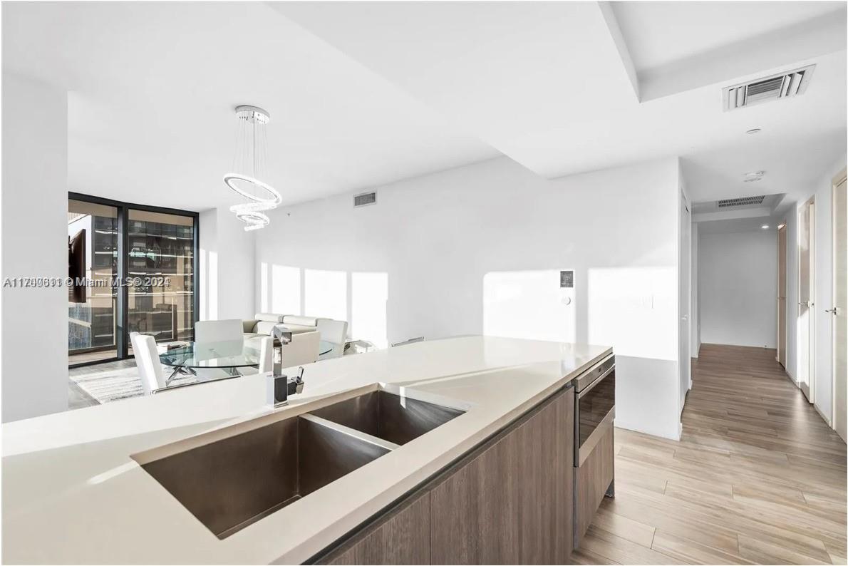 801 S Miami Ave #4509, Miami FL 33130