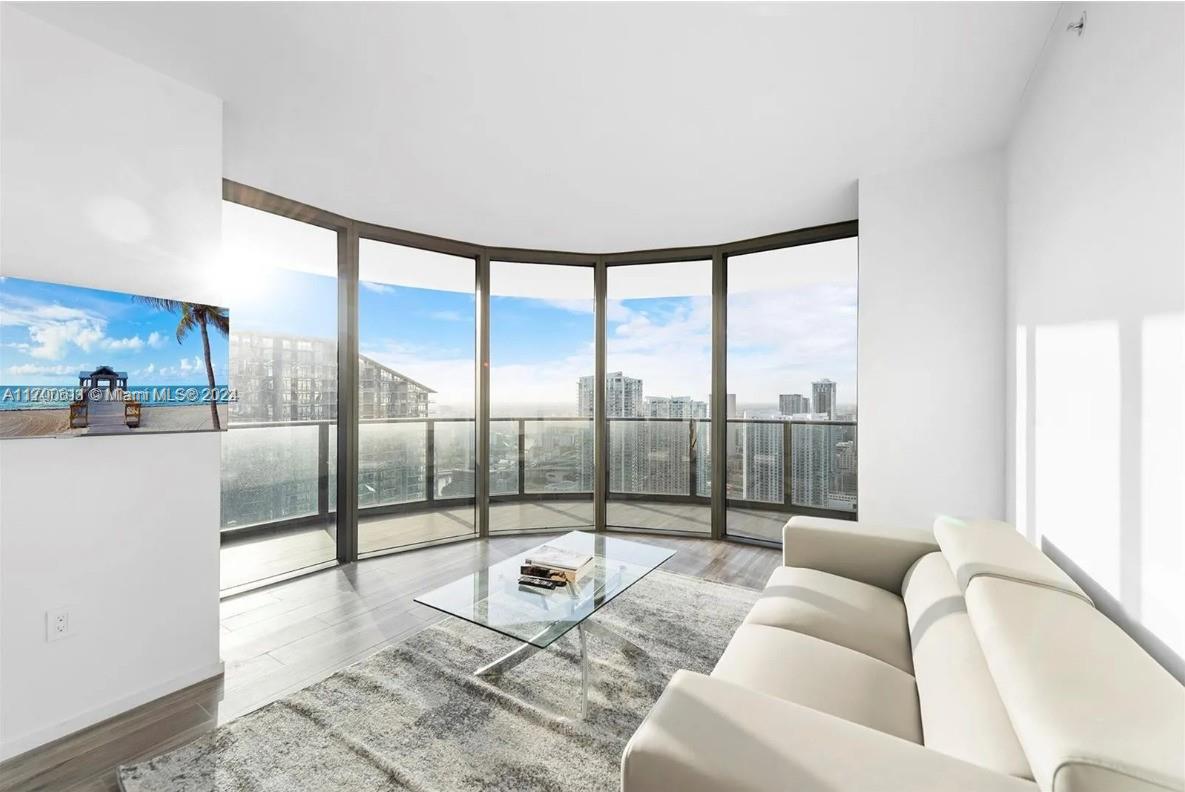 801 S Miami Ave #4509, Miami FL 33130