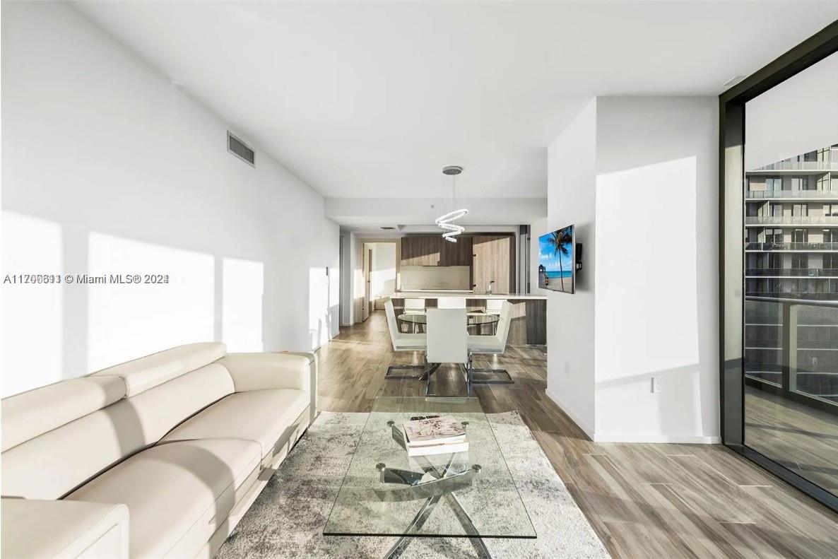 801 S Miami Ave #4509, Miami FL 33130