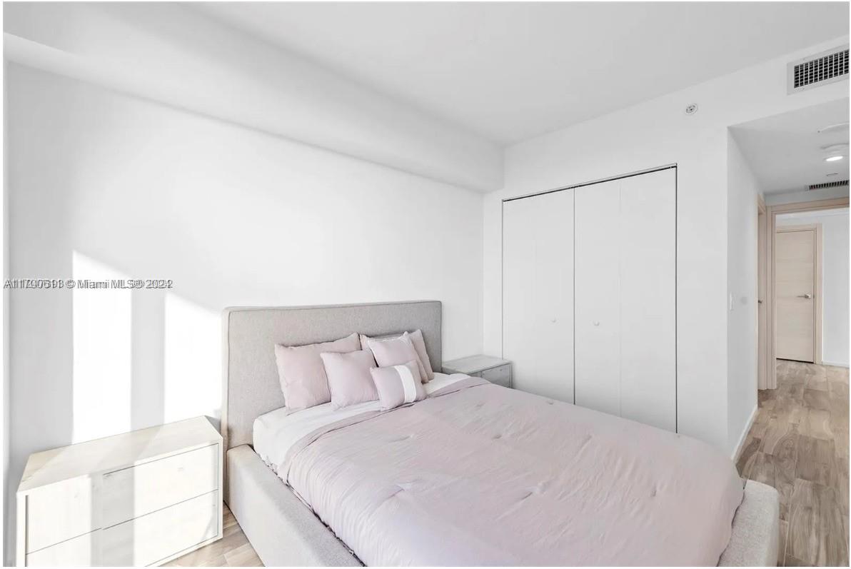 801 S Miami Ave #4509, Miami FL 33130