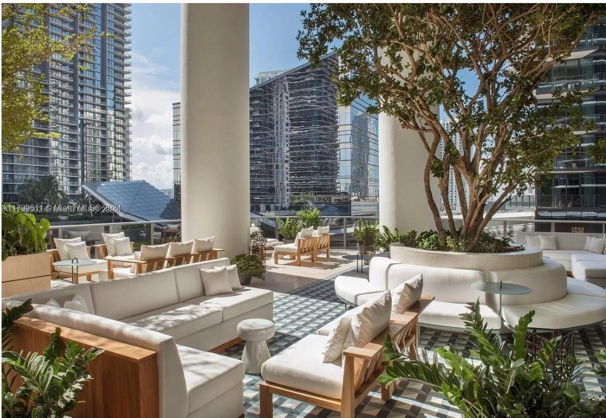 801 S Miami Ave #4509, Miami FL 33130