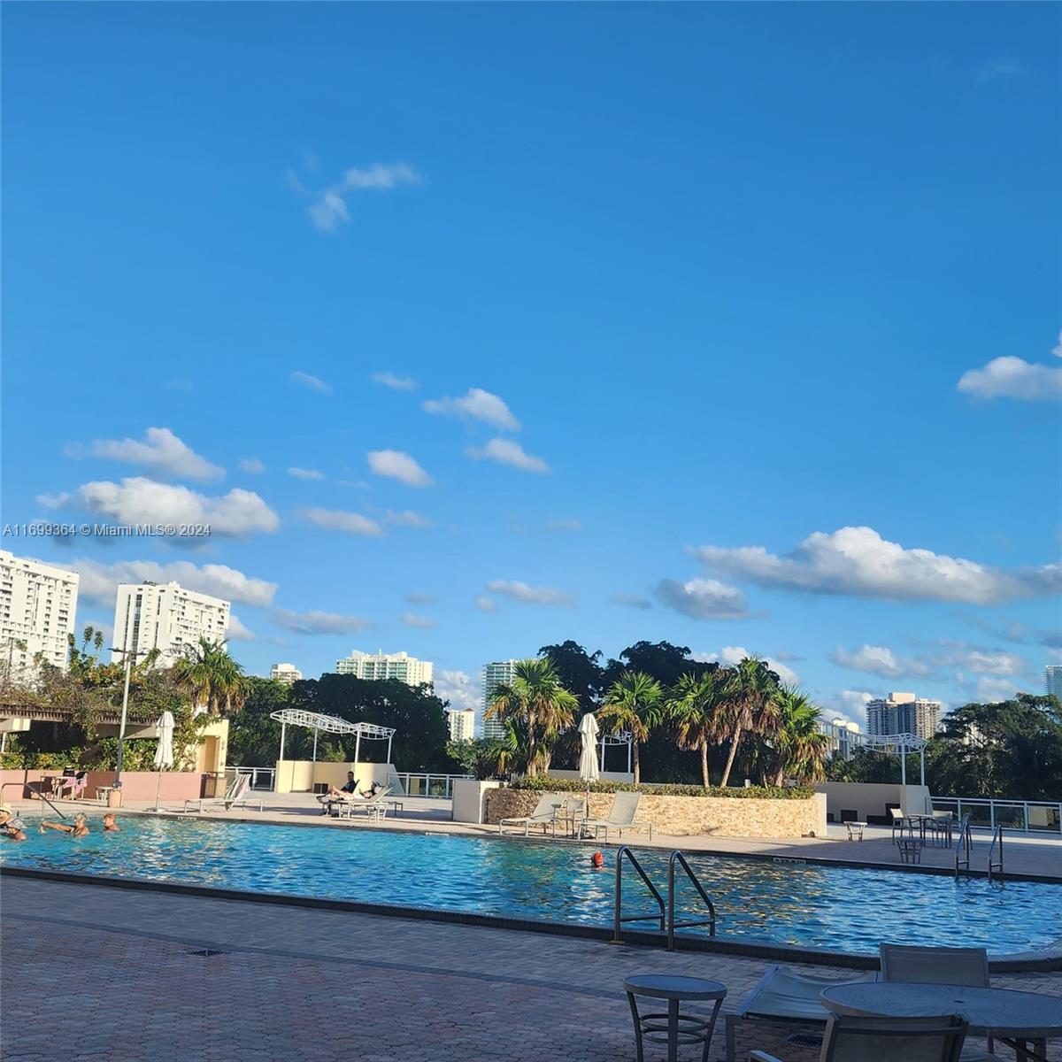 20301 W Country Club Dr #2522, Aventura, Florida image 23