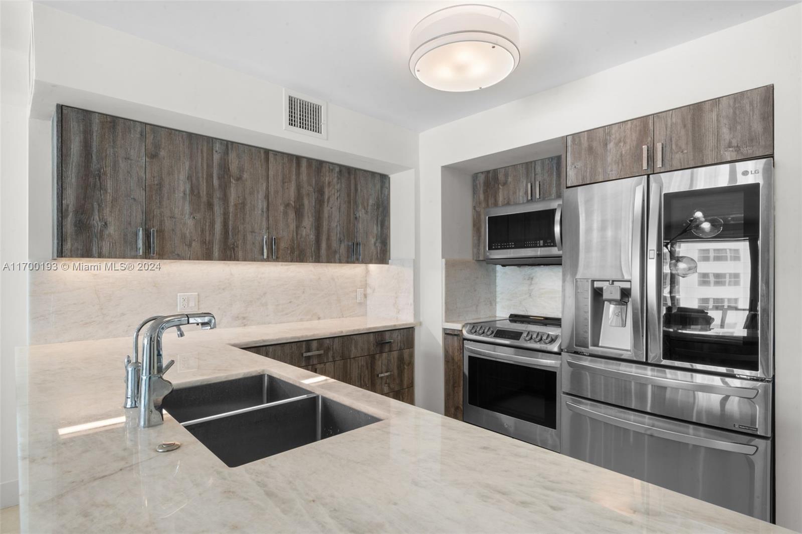 9499 Collins Ave #806, Surfside FL 33154