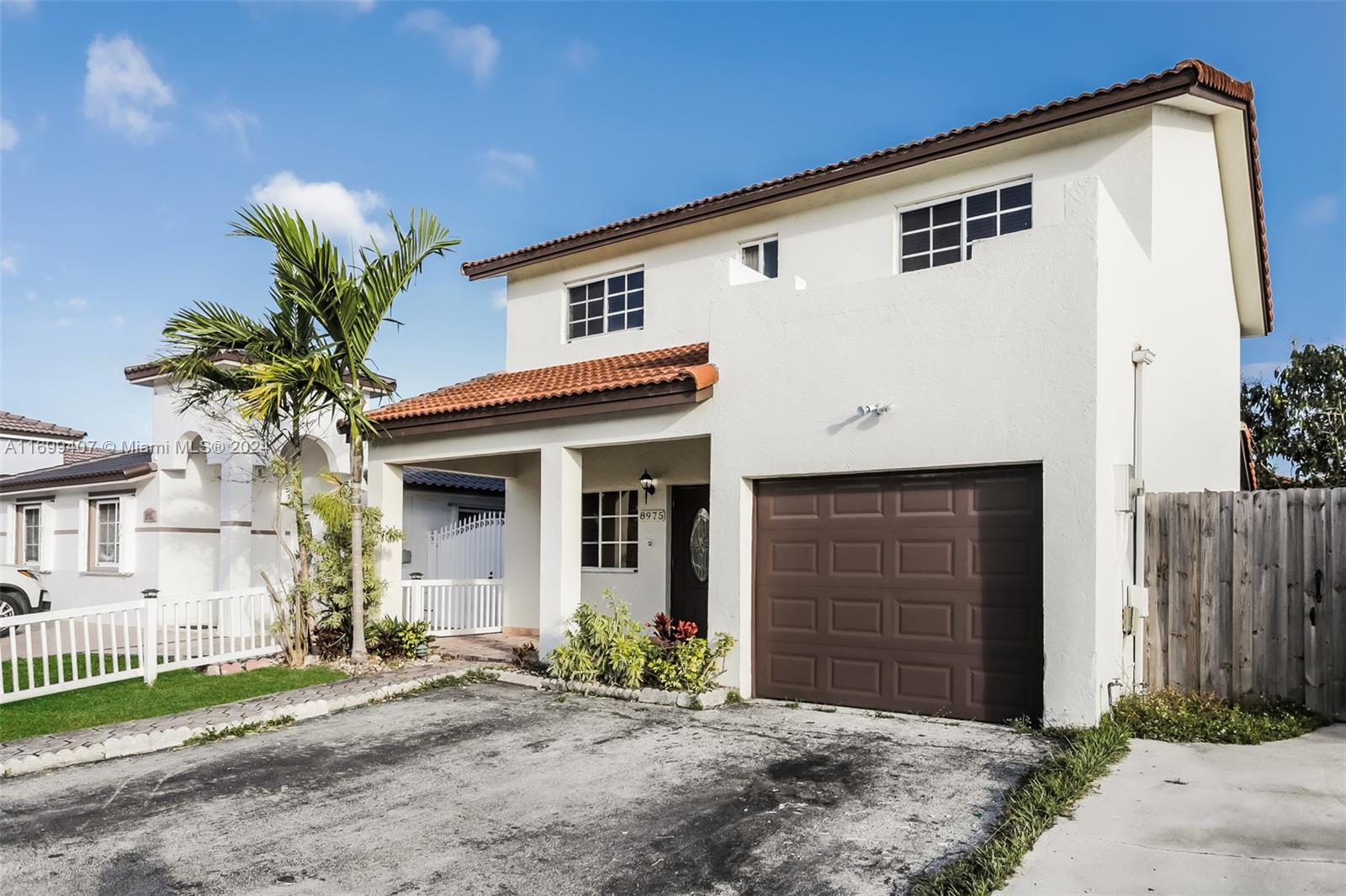 8975 NW 112th St, Hialeah Gardens, Florida image 2