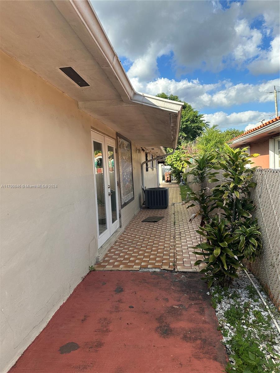 1001 E 19th St, Hialeah, Florida image 10