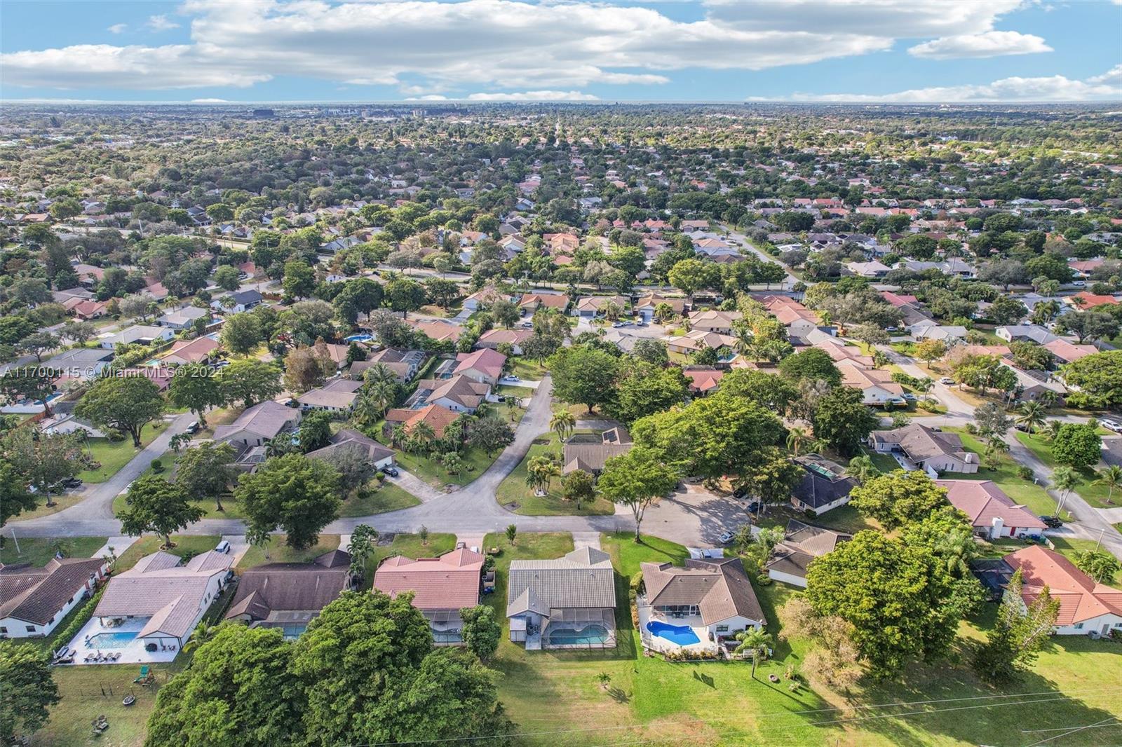 3935 NW 69th Ter, Coral Springs, Florida image 34