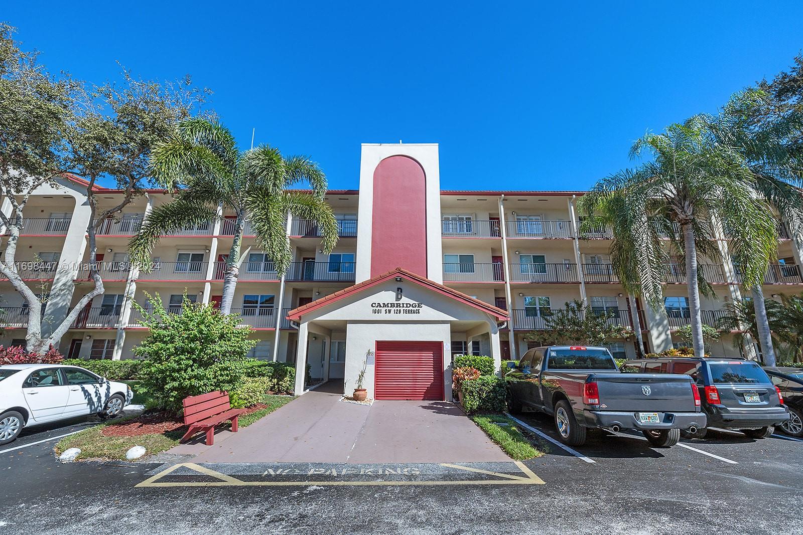 1001 SW 128th Ter #401B, Pembroke Pines, Florida image 30