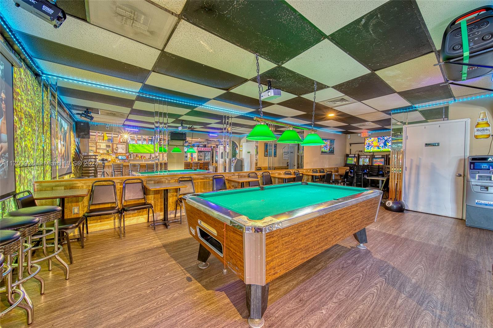 Cafeteria & Bar For Sale In Hialeah