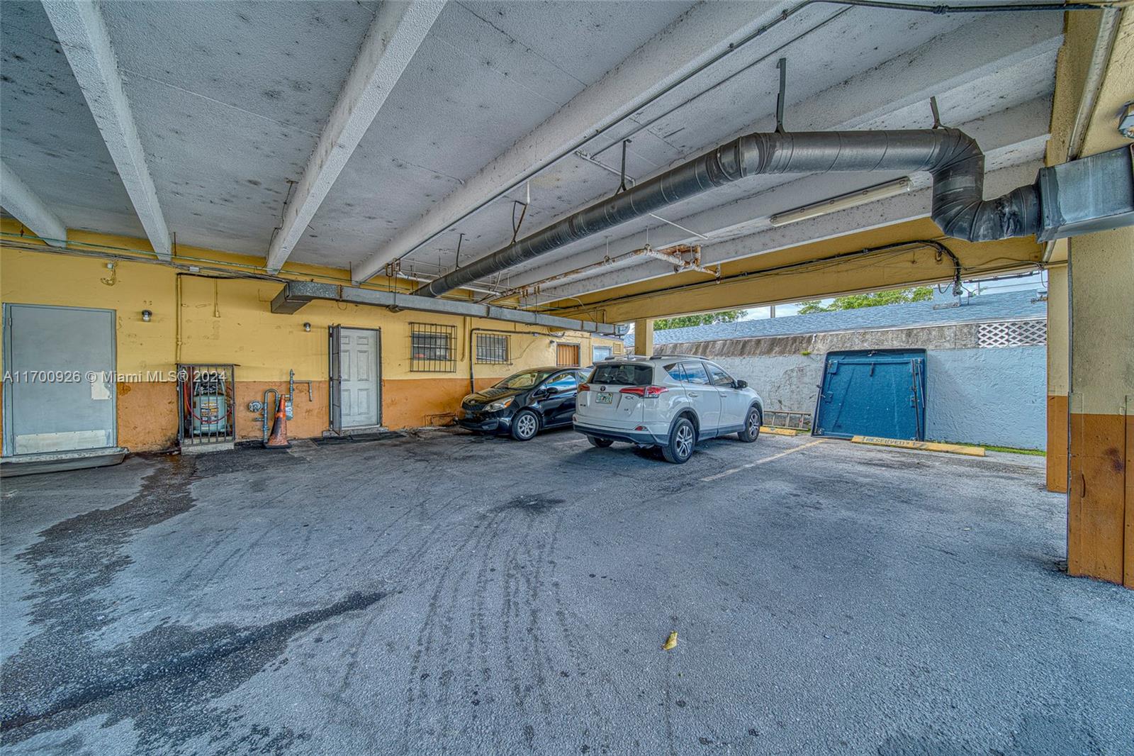 Cafeteria & Bar For Sale In Hialeah