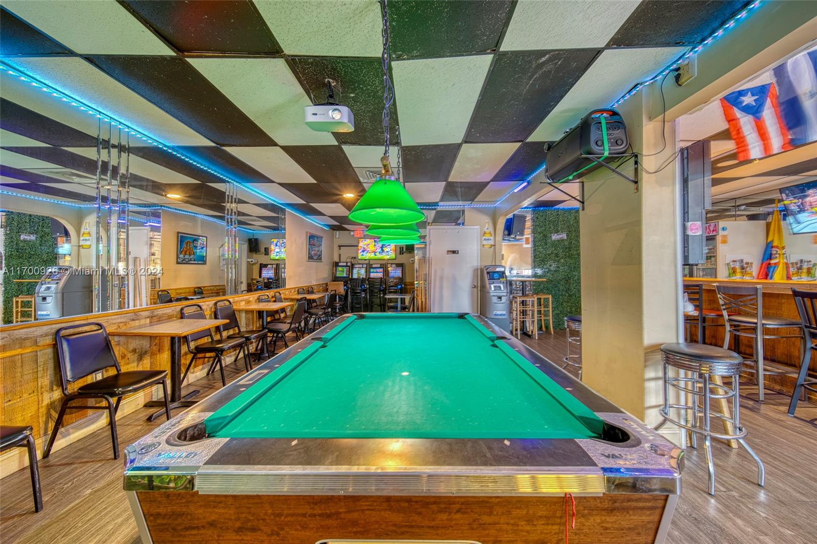 Cafeteria & Bar For Sale In Hialeah