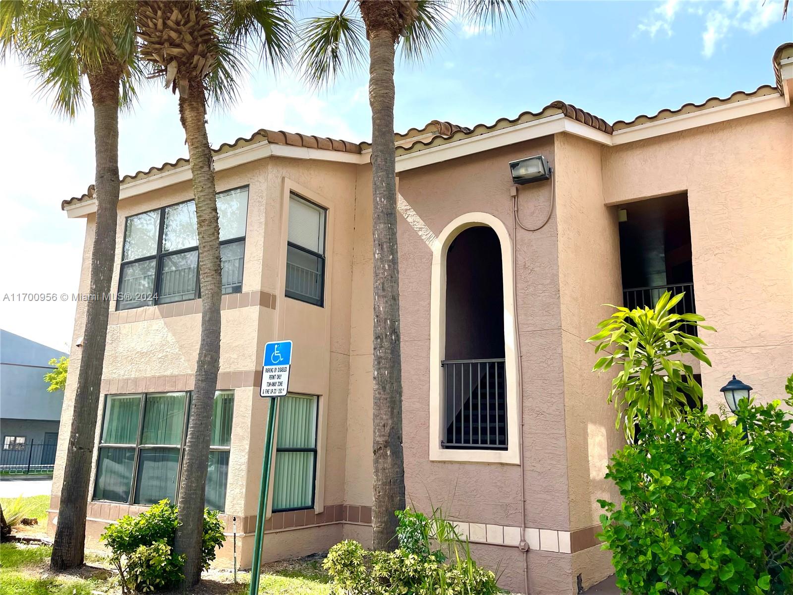 2826 S University Dr #3101, Davie, Florida image 1