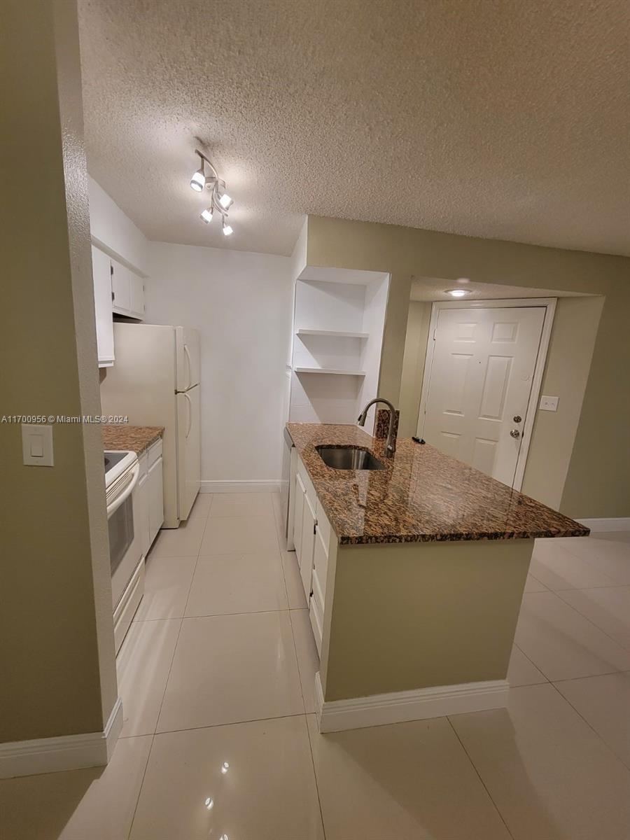 2826 S University Dr #3101, Davie, Florida image 14