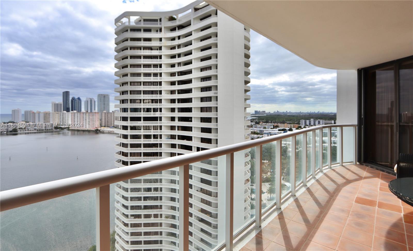 4000 Island Blvd #2202, Aventura, Florida image 40