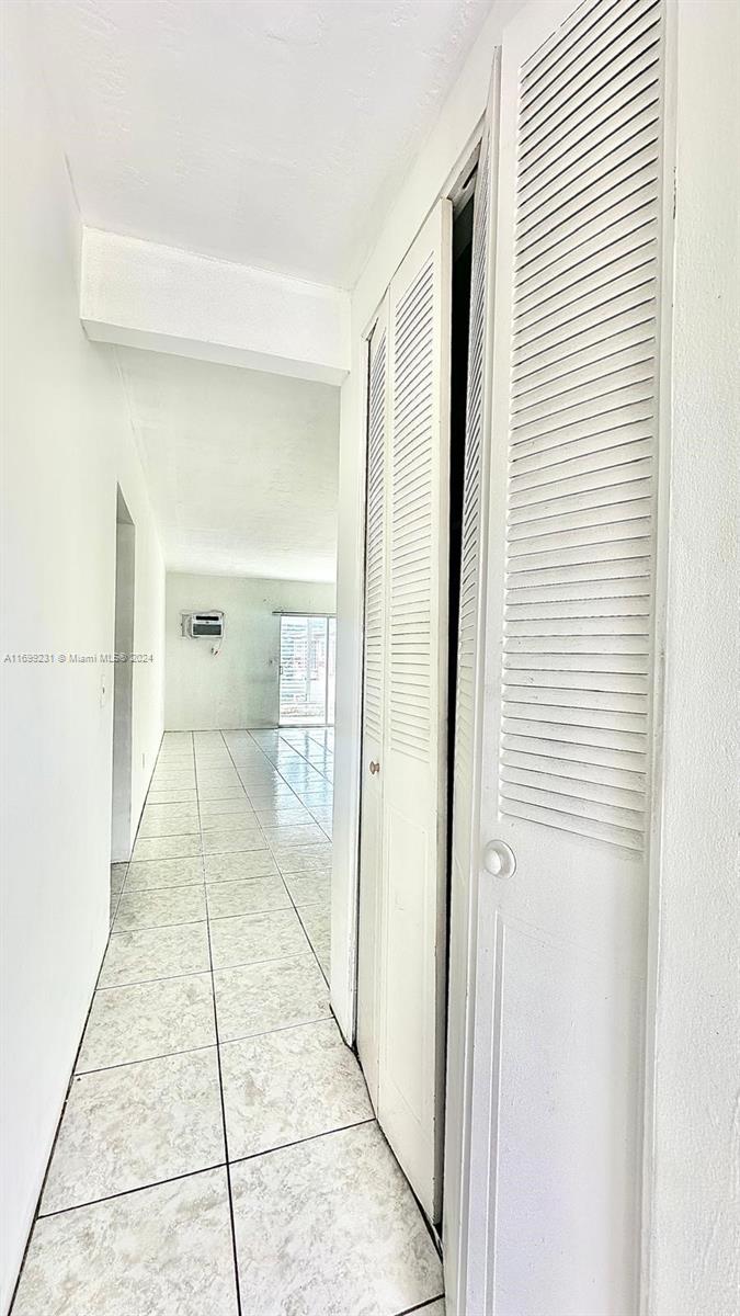 1560 NE 127th St #204, North Miami, Florida image 9