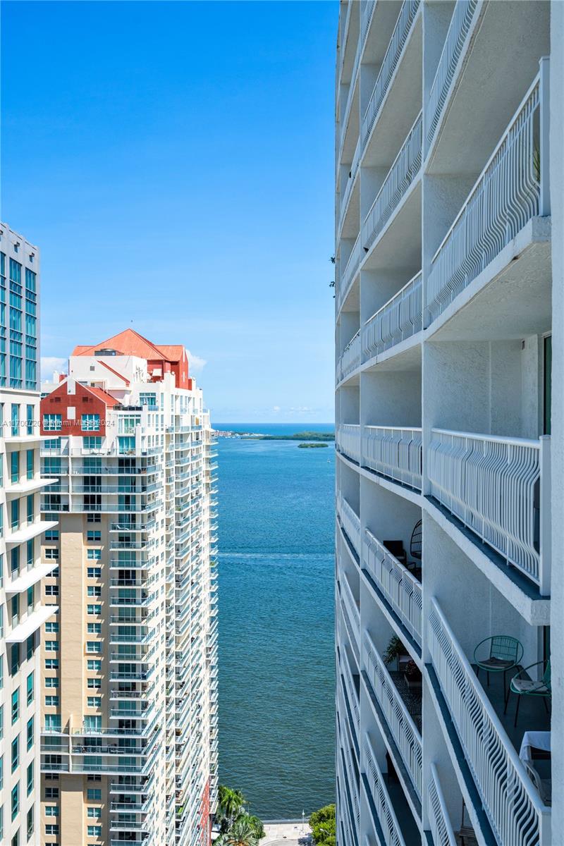 1200 Brickell Bay Dr #3824, Miami, Florida image 32