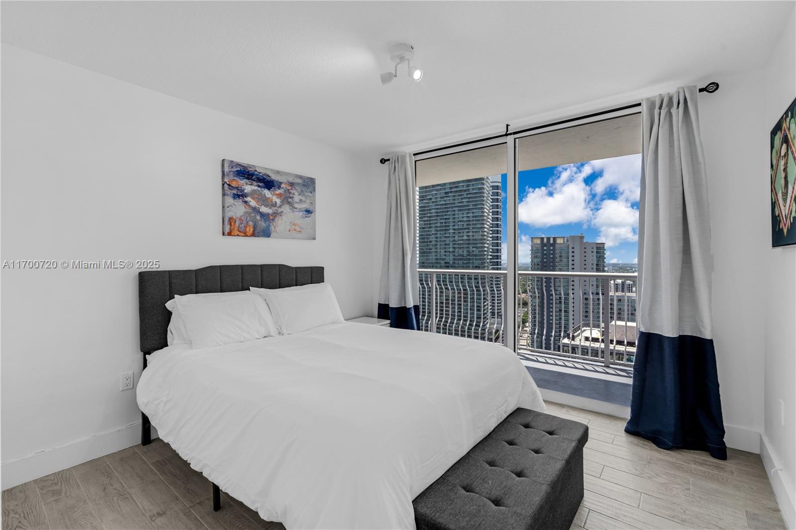 1200 Brickell Bay Dr #3824, Miami, Florida image 8