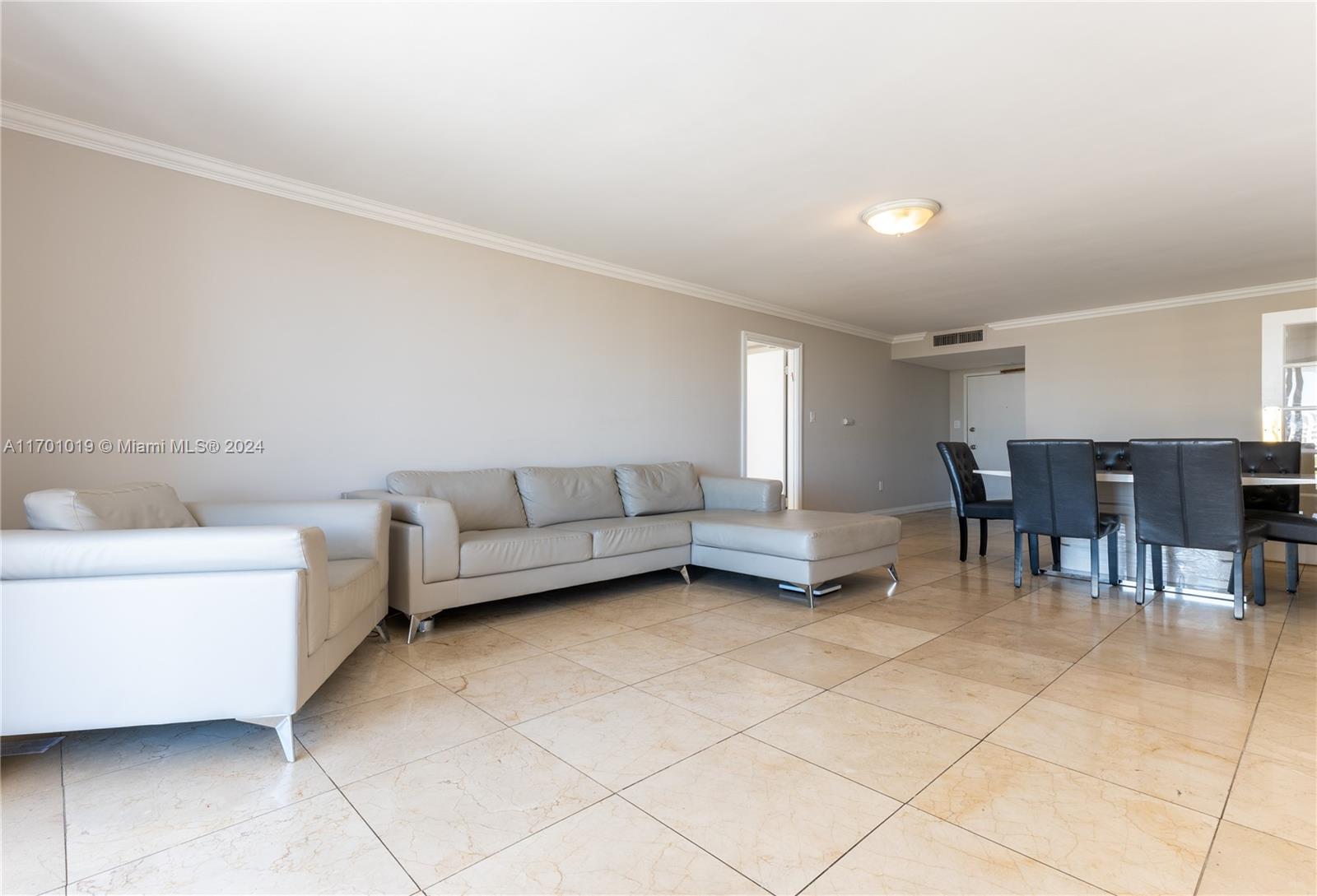 18011 Biscayne Blvd #902, Aventura, Florida image 16