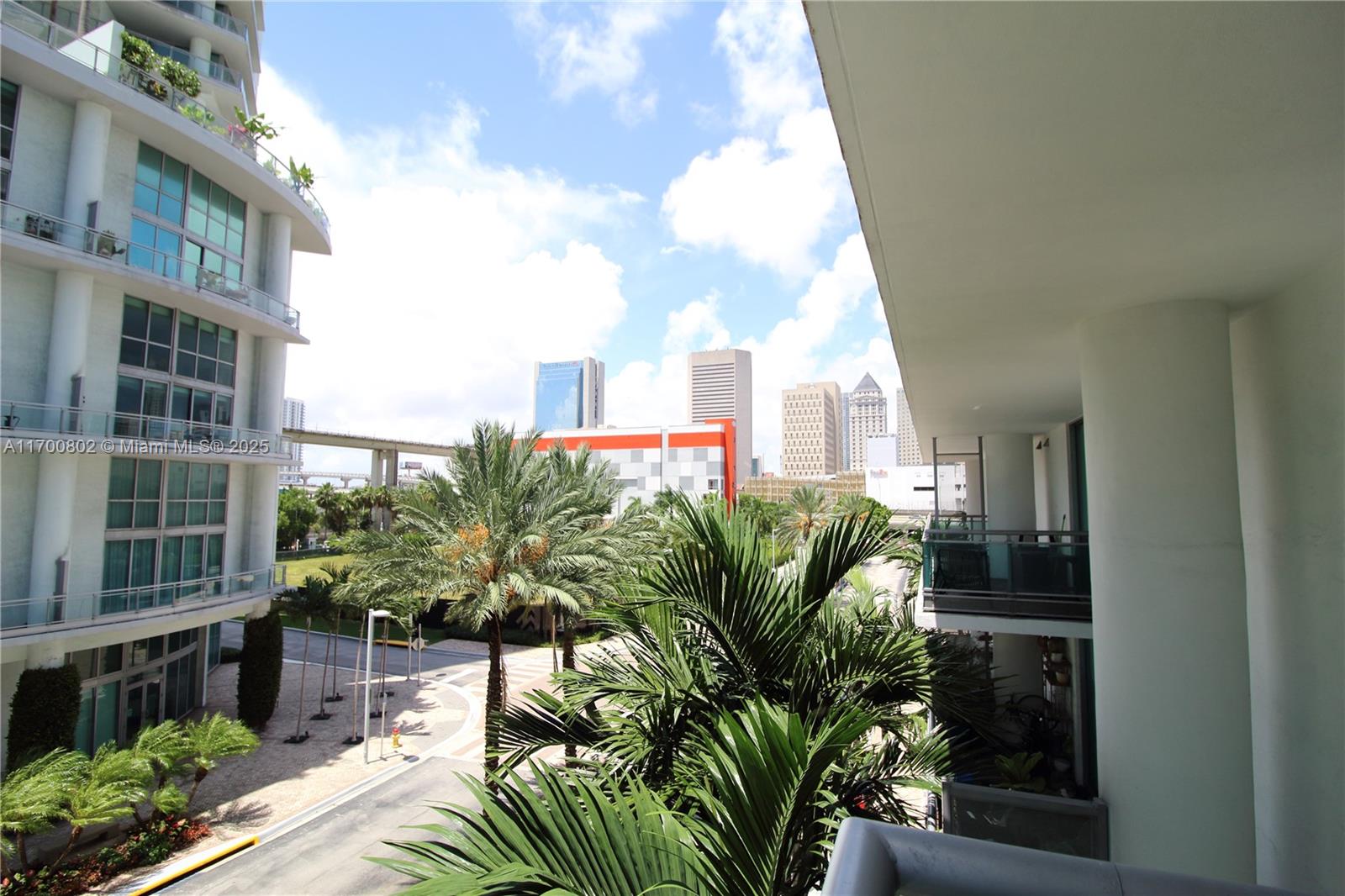 350 S Miami Ave #309, Miami FL 33130