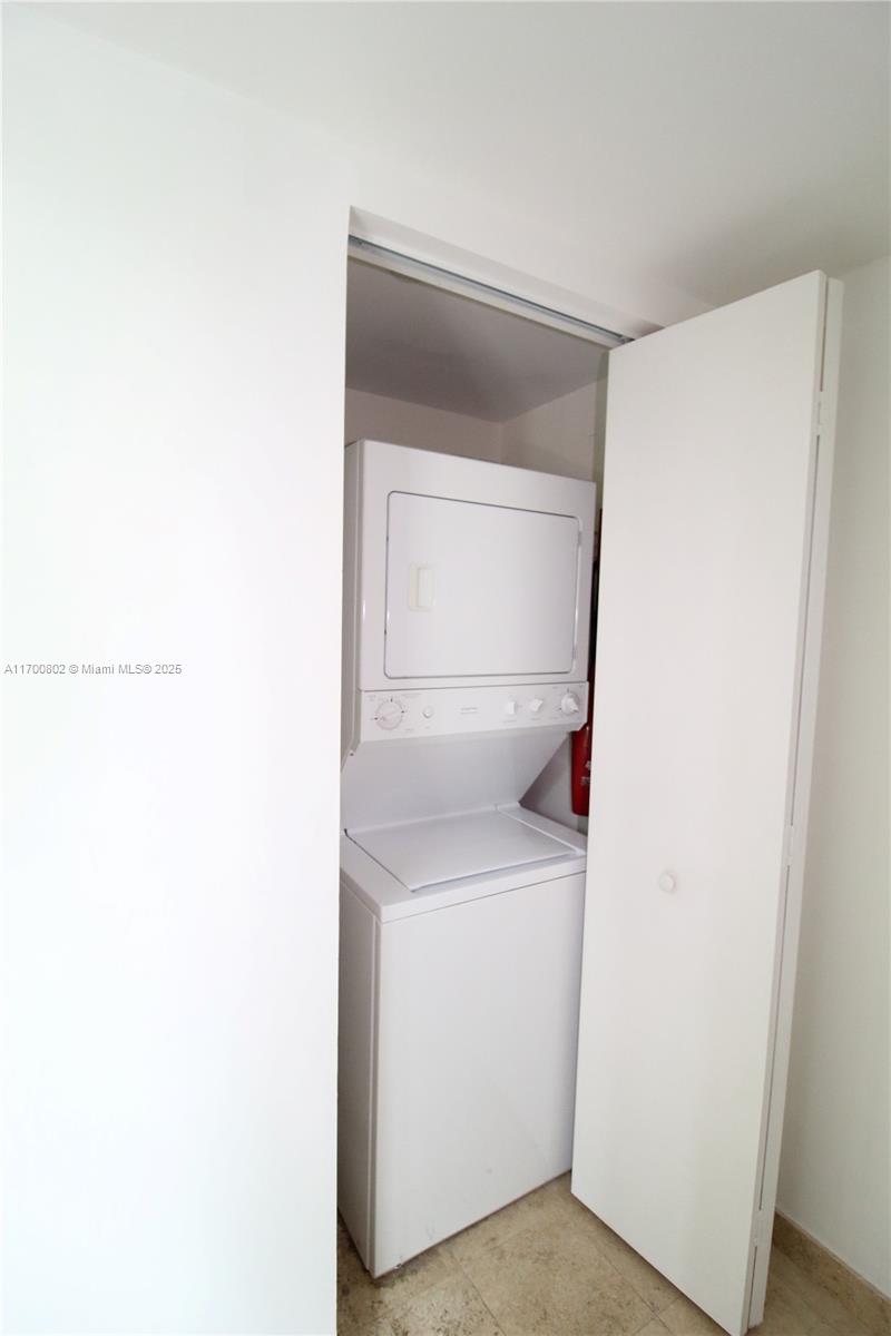 350 S Miami Ave #309, Miami FL 33130