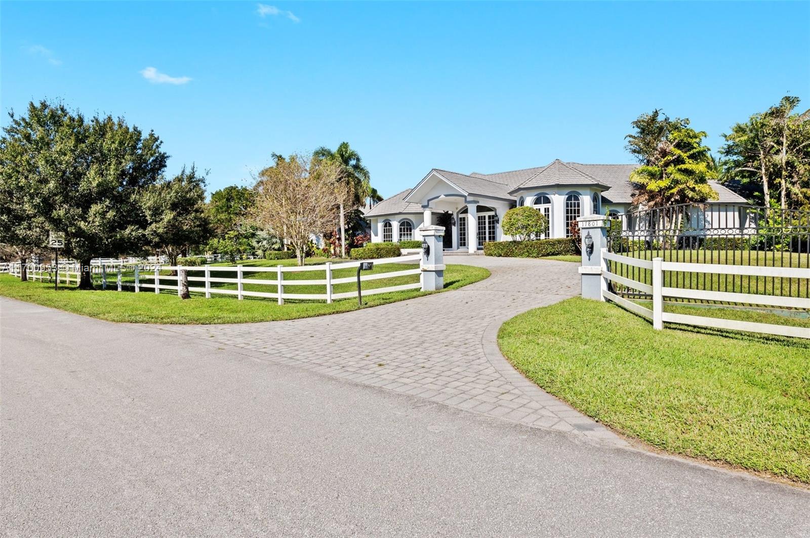 17801 SW 50th St, Southwest Ranches, Florida image 3