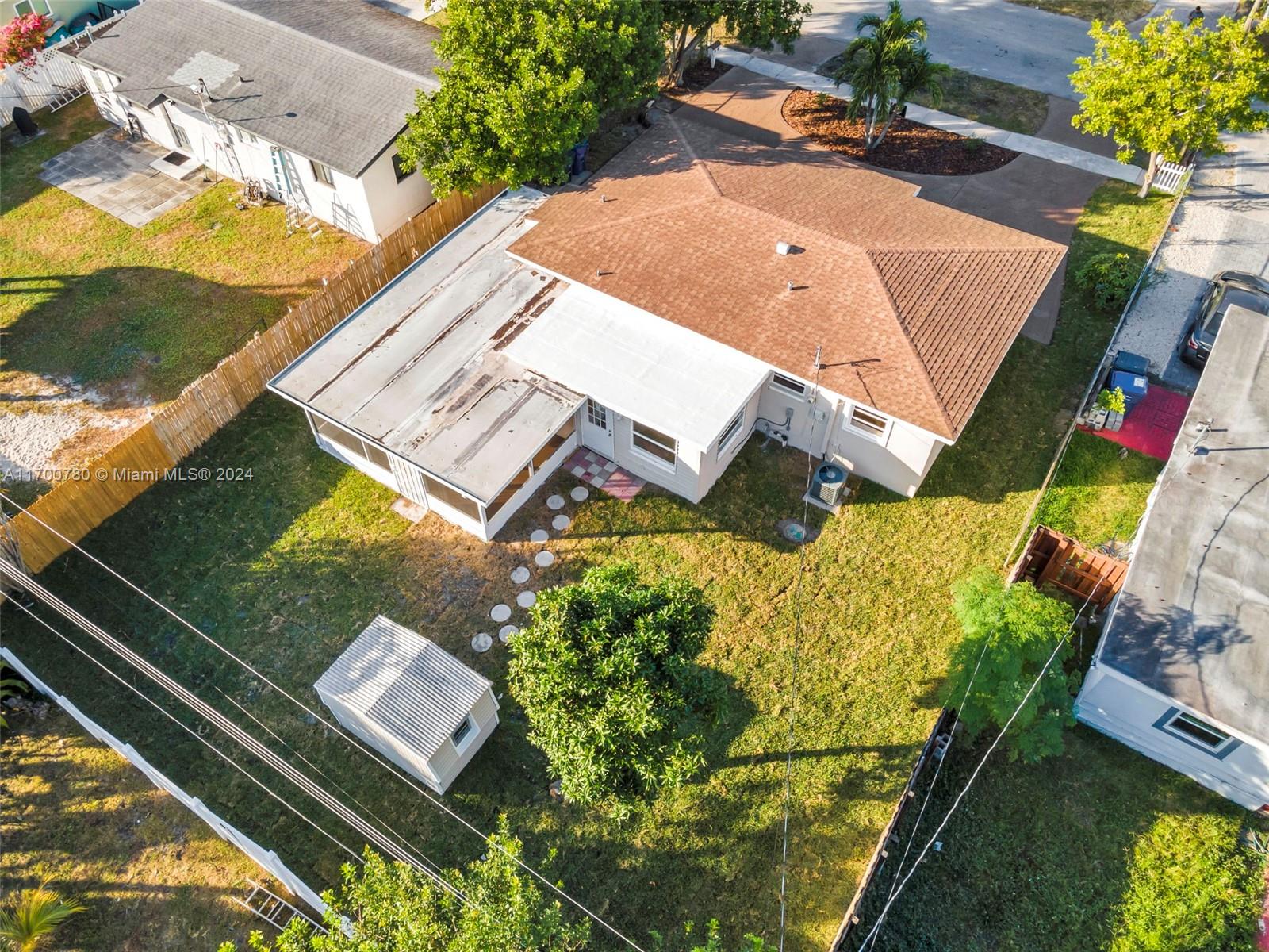 7360 Garfield St, Hollywood, Florida image 27