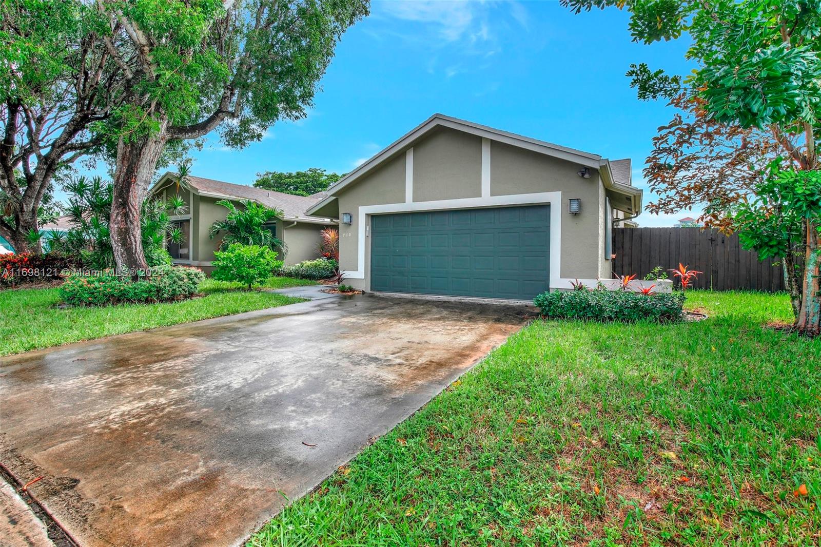 710 Bluebird Ln, Plantation, Florida image 50