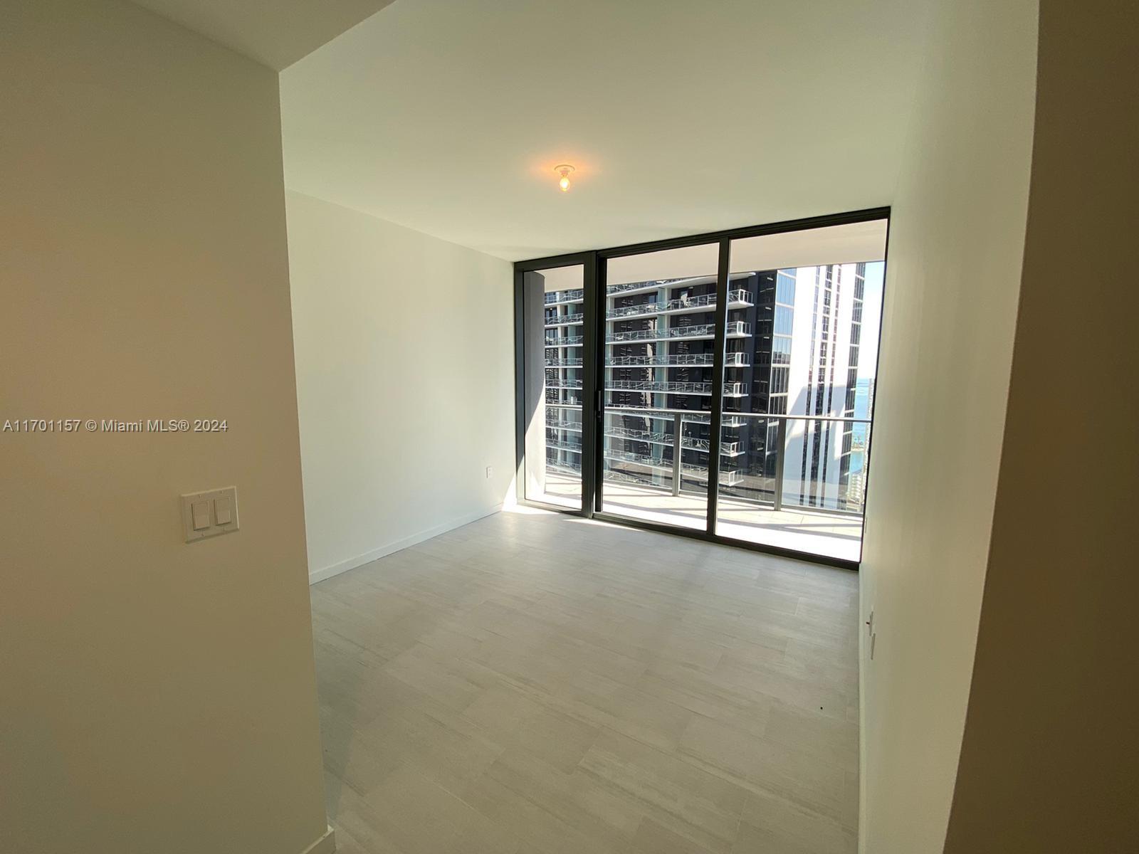 1000 Brickell Plz #3701, Miami FL 33131