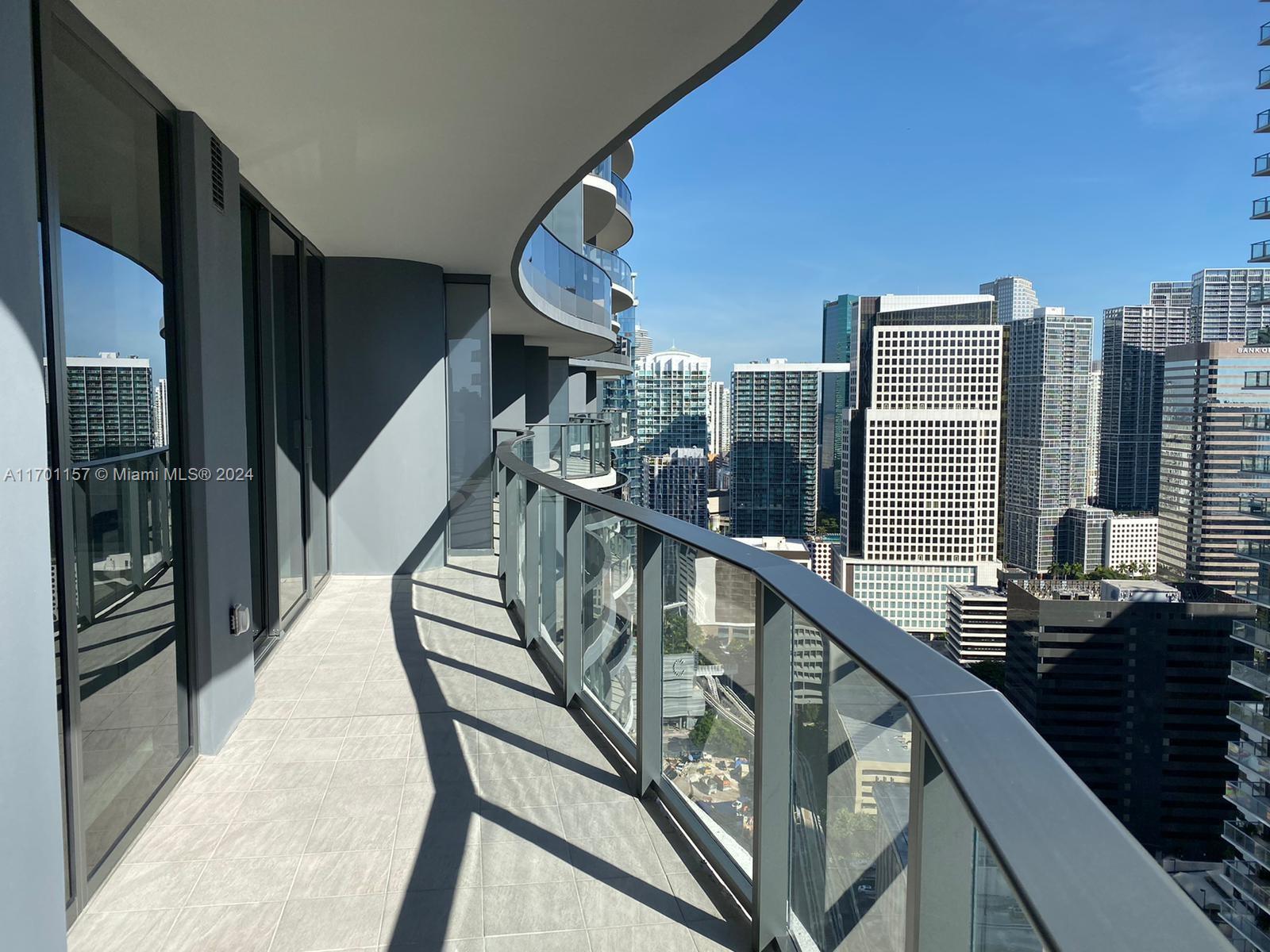 1000 Brickell Plz #3701, Miami FL 33131