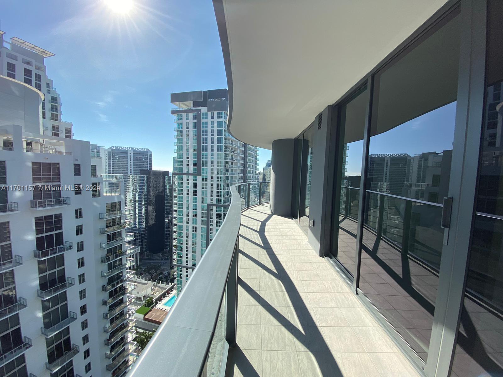 1000 Brickell Plz #3701, Miami FL 33131