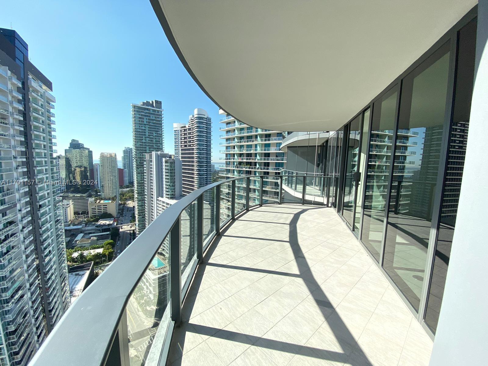 1000 Brickell Plz #3701, Miami FL 33131