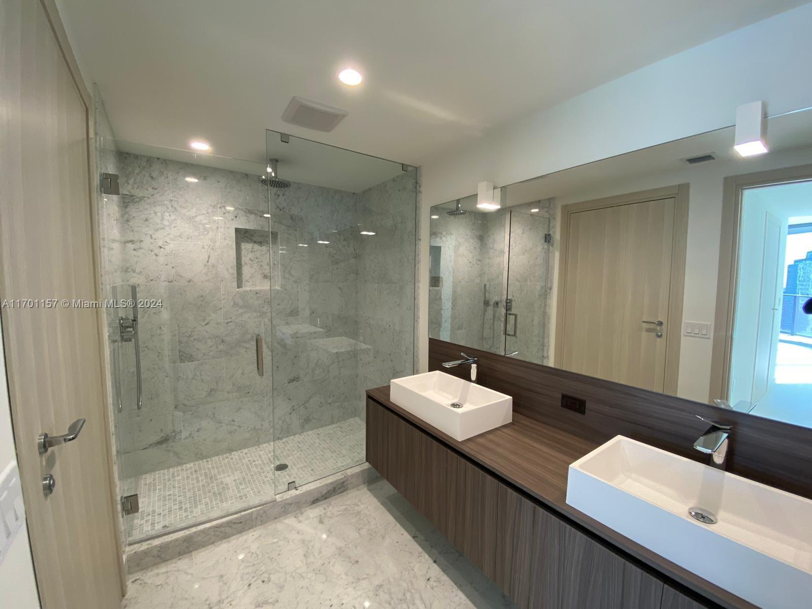 1000 Brickell Plz #3701, Miami FL 33131