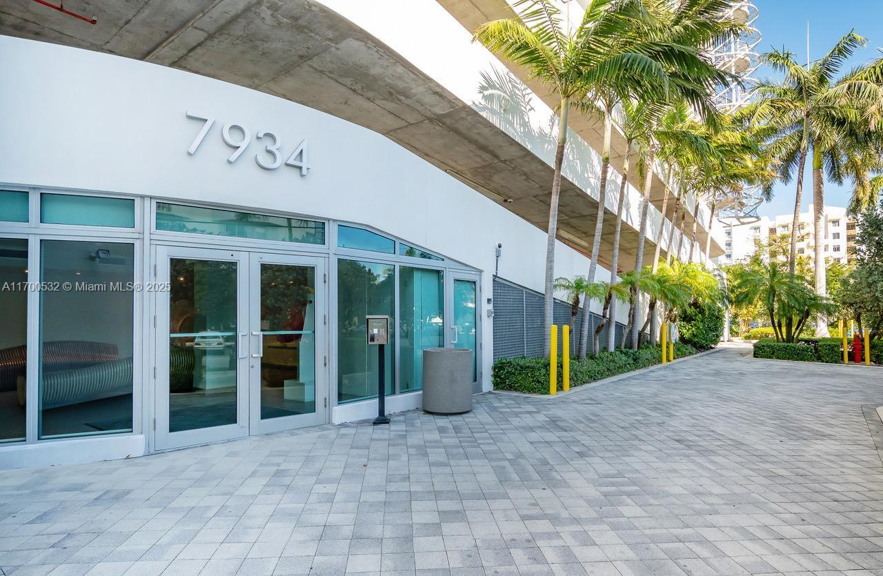 7934 West Dr #1203, North Bay Village FL 33141