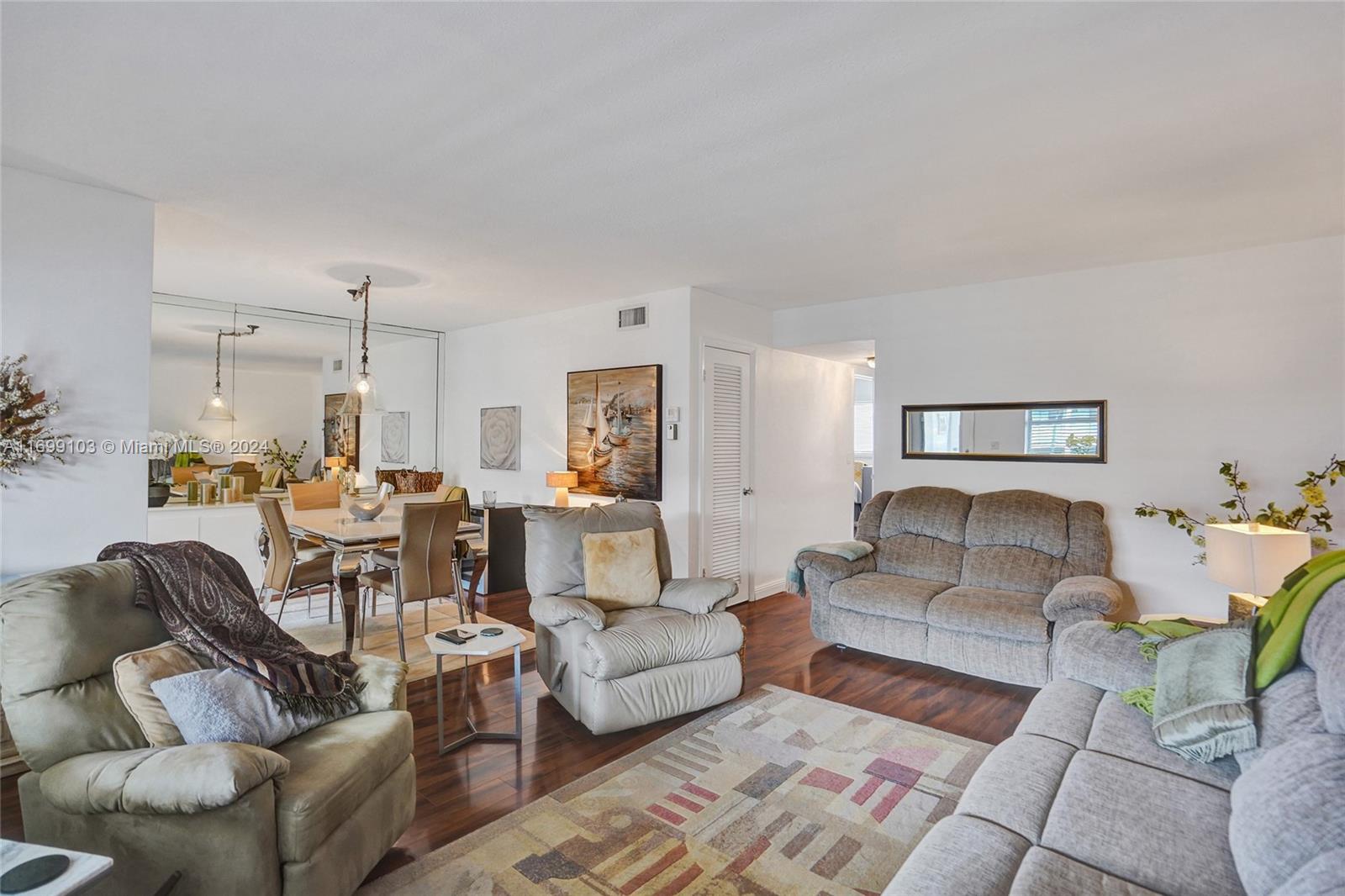 580 Egret Dr #220, Hallandale Beach, Florida image 14