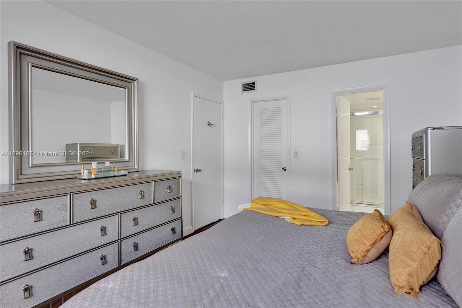 580 Egret Dr #220, Hallandale Beach, Florida image 18