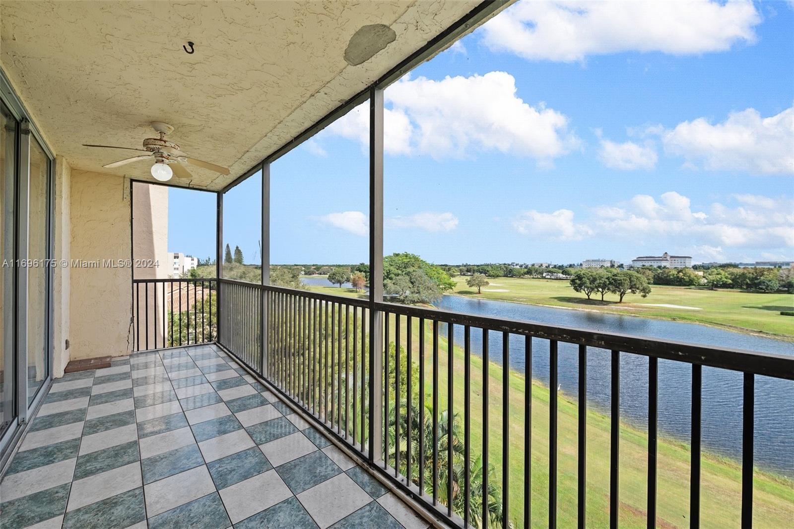 3300 W Rolling Hills Cir #605, Davie, Florida image 17