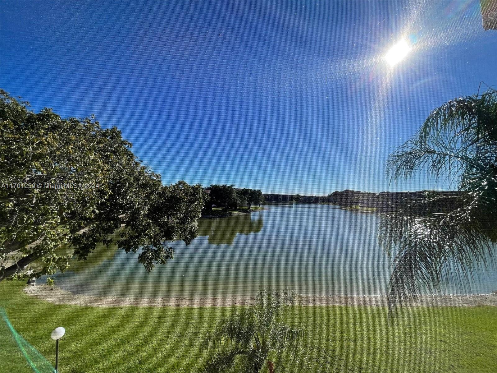 5831 Coral Lake Dr #307, Margate, Florida image 4