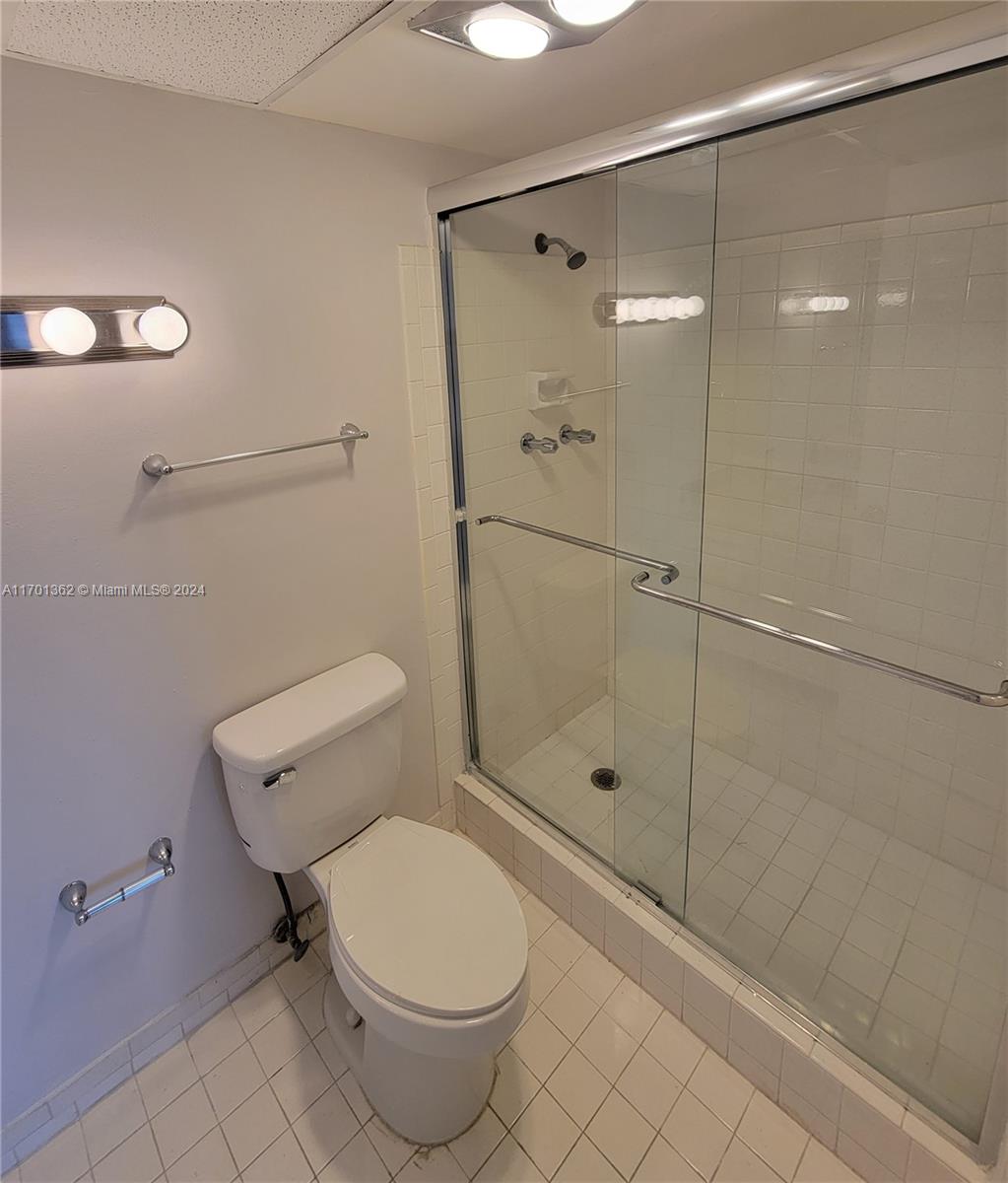 218 NE 12th Ave #502, Hallandale Beach, Florida image 10