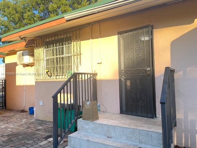 161 NW 35th St, Miami, Florida image 32