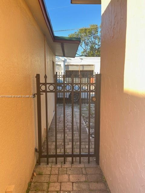 161 NW 35th St, Miami, Florida image 33