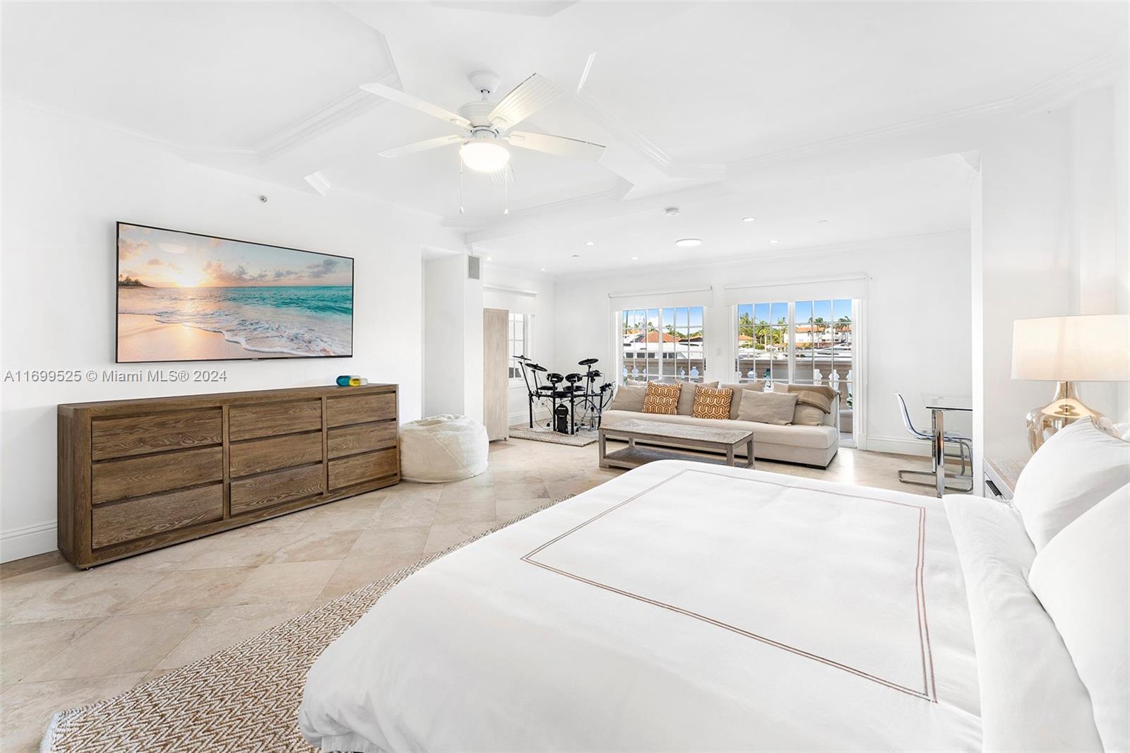 , Miami Beach FL 33109