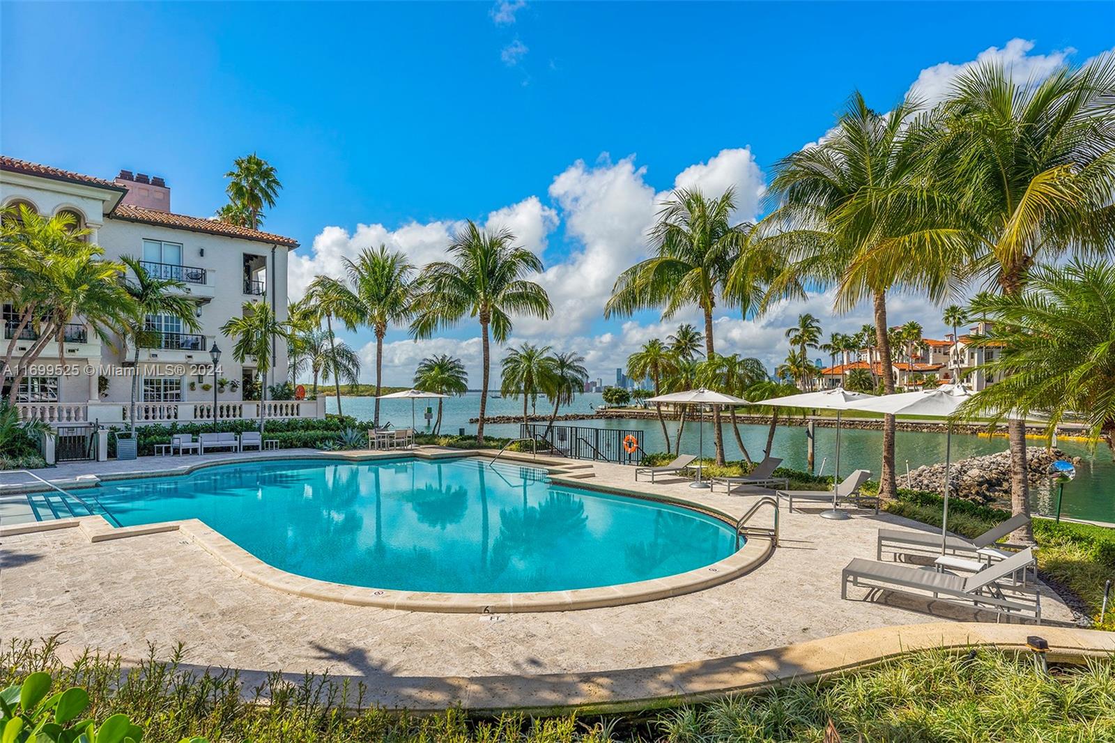 , Miami Beach FL 33109