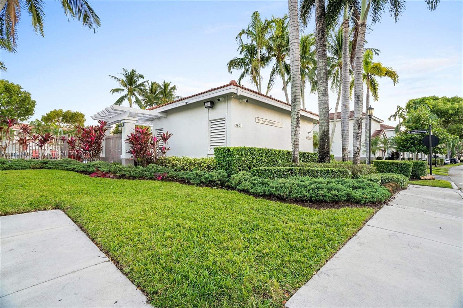 3738 San Simeon Cir, Weston, Florida image 25