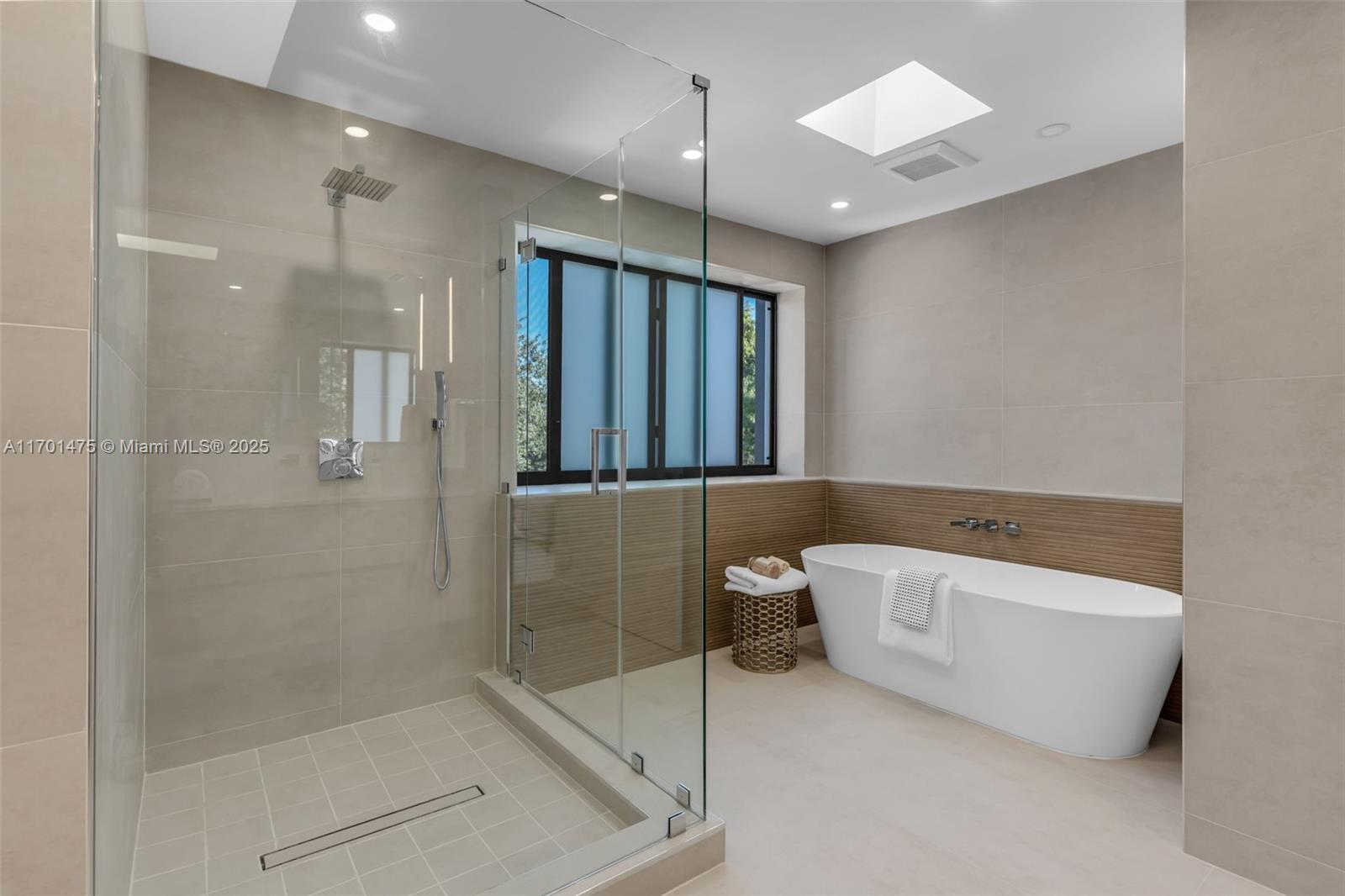 4250 Nautilus Dr, Miami Beach, Florida image 33