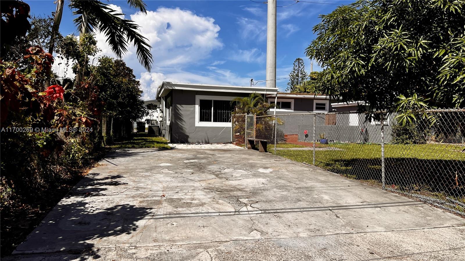 1380 NE 135th St, North Miami, Florida image 10